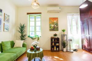 Serene 2BR 2BA Apt Old Quarter FREE Parking Washer