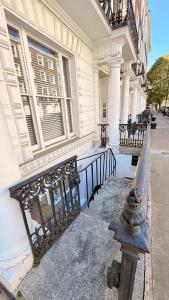 2-Bed Flat 2 Min Walk to Paddington & Hyde Park