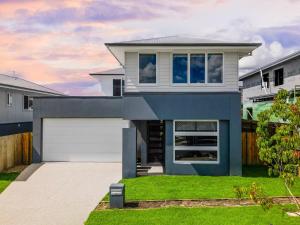 Brisbane Family House with Ensuite&Centralised AC