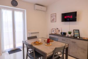 THE HOUSE FIERA di ROMA AEROPORTO FIUMICINO - APARTMENT