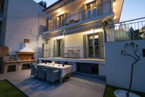 Luxury Villa Yvonni