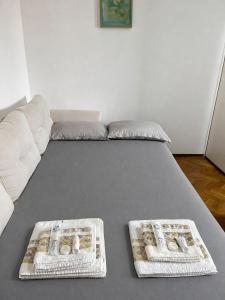 Central with Parking 3 Bedroom Apartment
