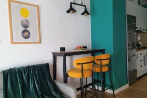 Stylish Loft Studio in Central Durres, Walk to Beach
