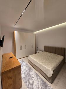 Heras Place