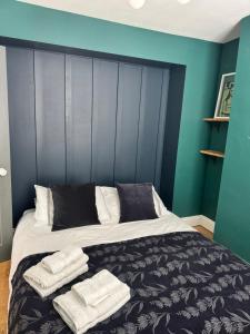 Spacious 4-Bed Home in Kemptown, Near Beach & Park