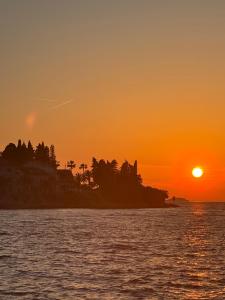 Sunsetia Korčula