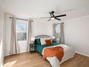 Charming 3BD 2BR Dog Friendly