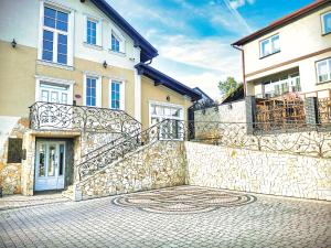 Willa Różana - Apartamenty i Pokoje Gościnne