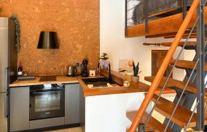 Gorgeous Home In Rudina