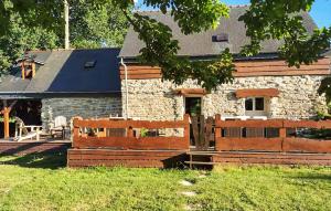 4 Bedroom Cozy Home In Rosporden