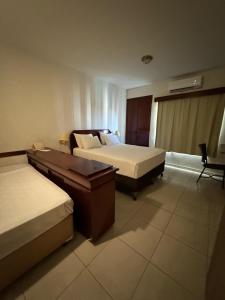 hot springs hotels