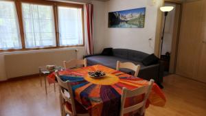 Bergblick, maximal 4 Personen, Küche, Balkon, Parkplatz