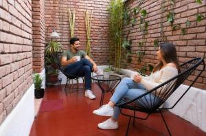 Alojamiento - 2 Bicis - Buena Ubicación - Cochera cubierta a 300mts Gratis