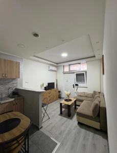 Apartment DD