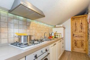 Homestead Bahor With Whirlpool - Happy Rentals