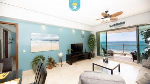 Relaxing Oceanfront Retreat Encanto Living 0502 by Kivoya
