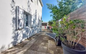 2 Bedroom Pet Friendly Home In Rivedoux-Plage
