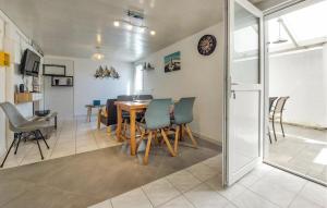 2 Bedroom Pet Friendly Home In Rivedoux-Plage