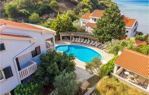 Beautiful Apartment In Kampor