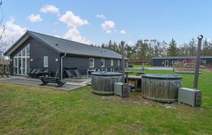 Lovely Home In Glesborg With Wifi