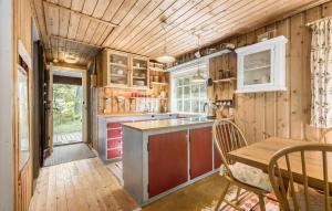 Cozy Home In Ebeltoft With Wifi