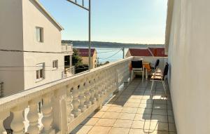 Beautiful Apartment In Rab With Wifi