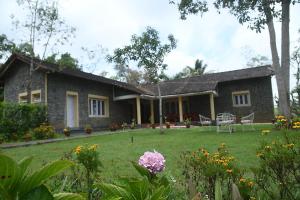 Nadhi Teera Riverside Stay