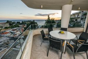 ARABESQUE Apartments & Suite
