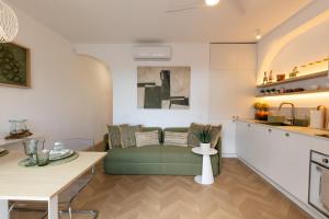 Casa Korvin Sea View Residence - Imperial Park