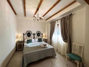 Villa With Mediterranean Garden In Castiglione