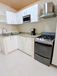 Metro Link Hub Family Apt & Secure