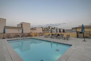 Downtown Santa Monica 1BR Free Parking & Pool