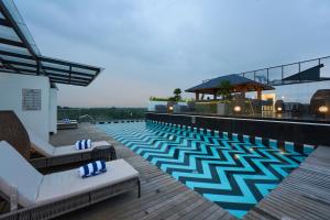 Noah Sky Suites