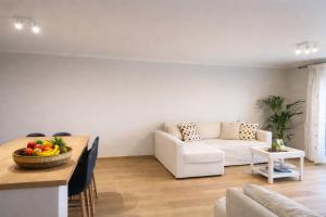 Central apartment - Seaview and garden