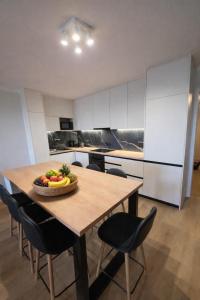 Central apartment - Seaview and garden