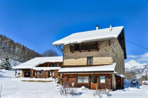 Maisons d'hotes LA FERME de BELLINE Chalets ou Gites & SPA : photos des chambres