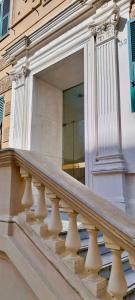 Est 25 Lodging in Genoa