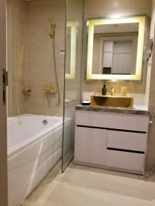 Wyndham Apart - Bay City or Mountain View with Balcony