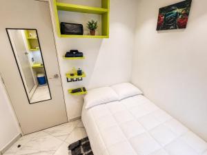 Todo Incluido Alojamiento de habitación y baño privado a 8 min del Estadio - Terraza - Servicios Exclusivos