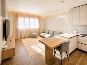 Central Apartment at New Bazaar