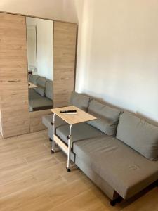 Cloud 6 Penthouse studio with large balcony near Metro