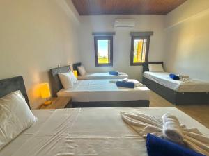 Serenity Villa - Private Heated Swimming Pool 5Bedroom