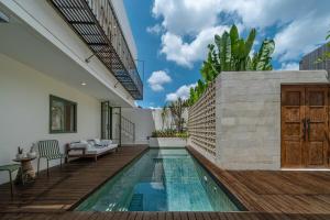 Boutique 4BR Villa With Private Pool & Balcony Suite