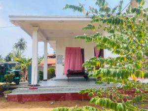 MOMS Villa