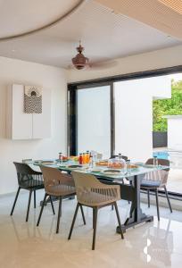Privy Stays- Pinnacle Villa, Alibag