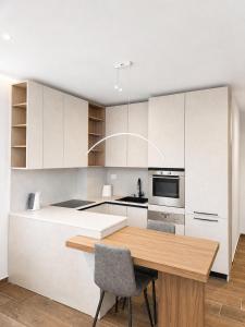 Central Apartment at New Bazaar
