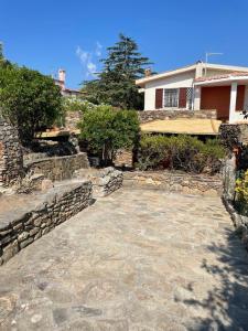 Villa Mustaro R