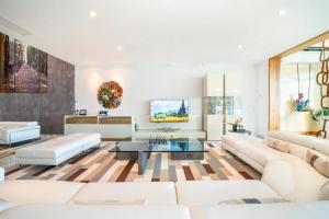Iconic Villa Carmen Facing The Caribbean Sea