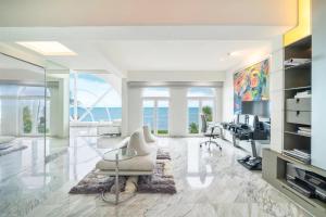 Iconic Villa Carmen Facing The Caribbean Sea