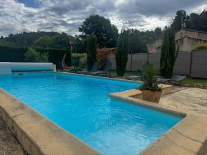 appartement avec piscine commune le chêne vert